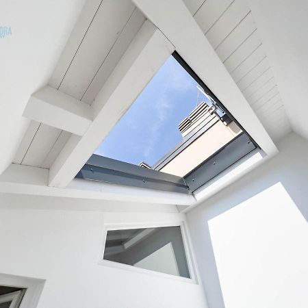 Slataper 19 Tirabora Short Rent Apartment ตรีเอสเต ภายนอก รูปภาพ